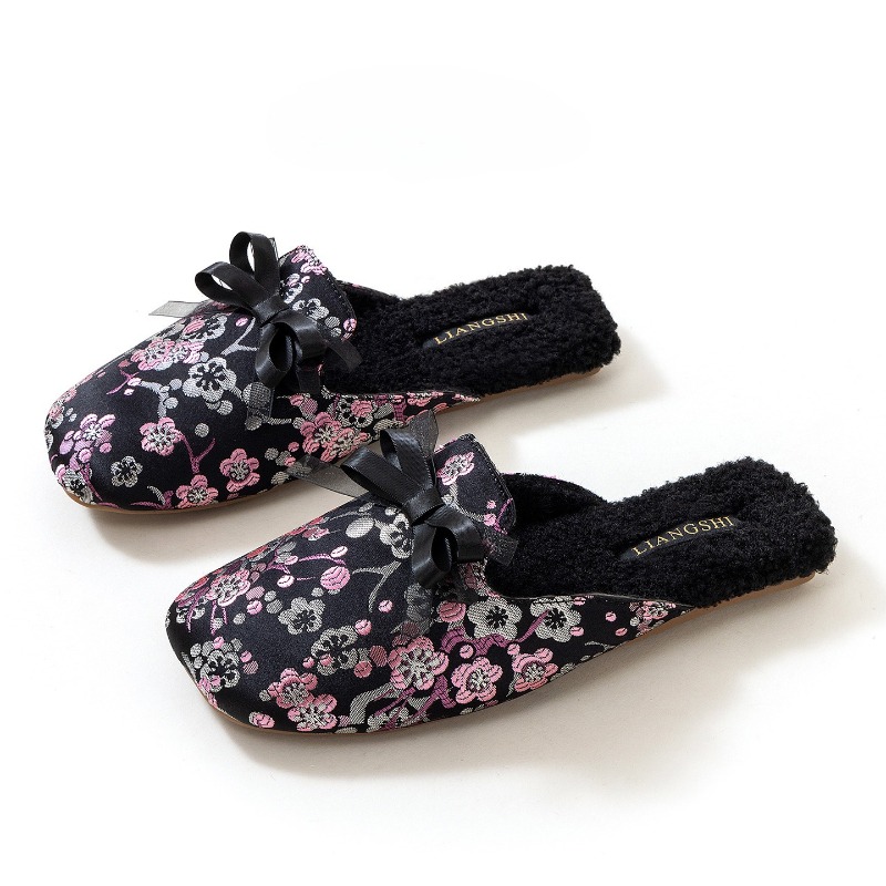 Winter Cloth - Elegant Satin Embroidered Flower House Slippers